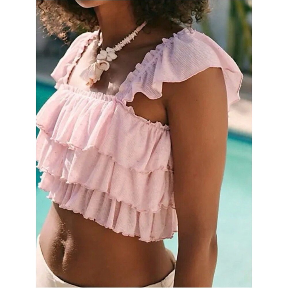 New without tag Free People free-est Mila top Pink Ruffled Crop Top. Size Medium